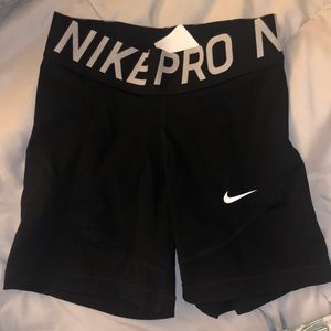 Nike Pro